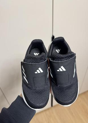 Кросівки adidas 2