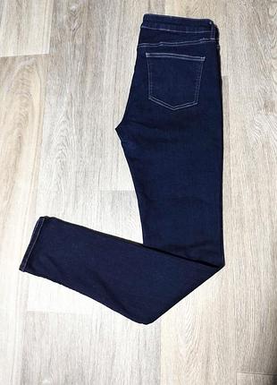 Мужские брендовые джинсы uniqlo , размер по бирке - 30/33 .