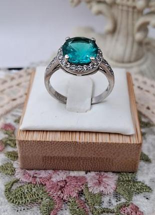 Серебряная кольца 925 пробы, вес 3.72 размер 18.7