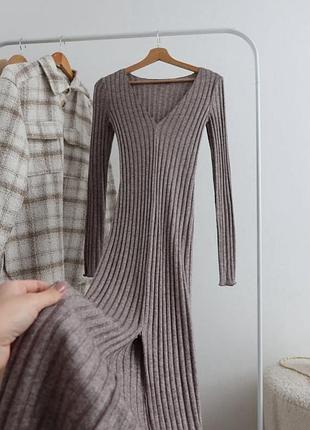 Платье миди длины в рубчик, платье лапша с разрезом zara