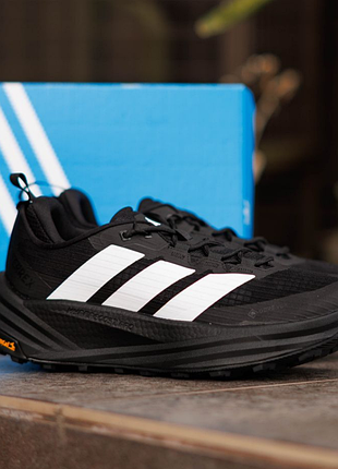 Terrex freehiker 3 low gore-tex black white 2