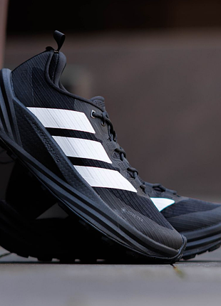 Terrex freehiker 3 low gore-tex black white