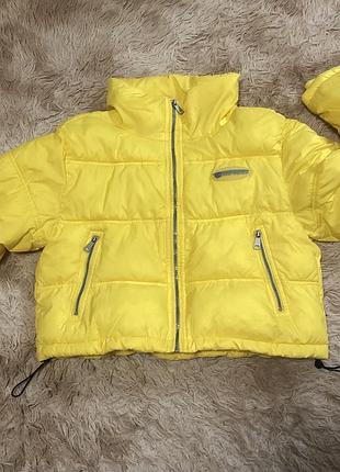 Куртка жіноча pull&bear коротка дута жовта