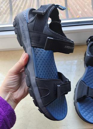 Оригінальні босоніжки skechers