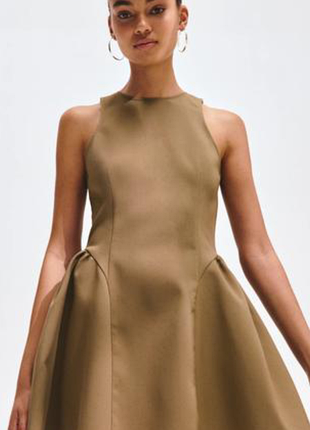 Коротка сукня h&m кольору кемел розміру xs