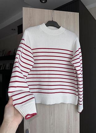 Светр в смужку uniqlo