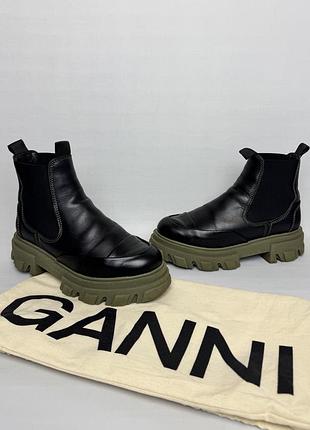 Шкіряні черевики челсі ganni на грубій підошві