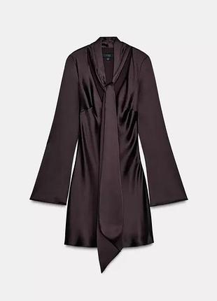 Коротка сукня zara коричневого кольору , атласна з бантом розмір m