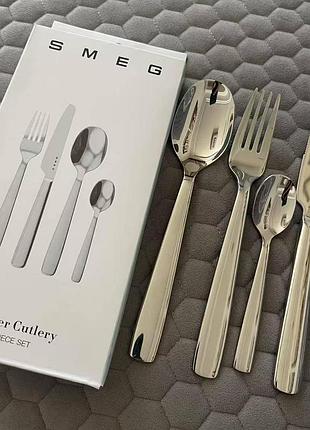 Набор столовых приборов smeg dinner cutlery 4 предмета из нержавеющей стали нож, вилка, ложка столовая и чайная
