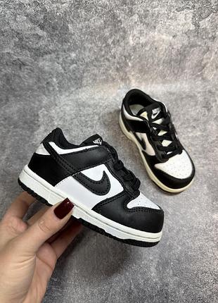 Оригінальні дитячі кросівки nike dunk low panda шкіряні на резинка