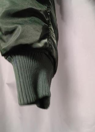 Вкорочений бомбер urban outfitters 4