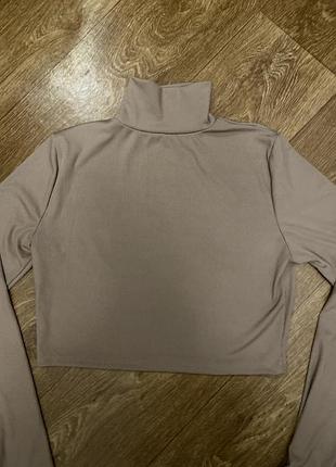 Продам укорочений кроп-топ в рубчик ( гольф) 3