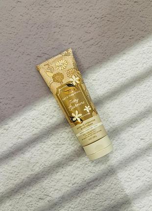 Крем для тіла ivory cashmere bath and body works
