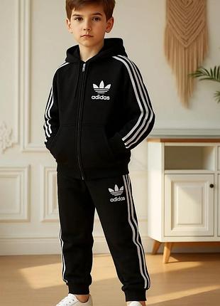 Дитячий спортивний костюм adidas утеплений на байці, гарної якості