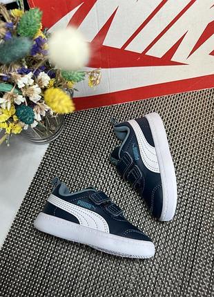 Оригінальні кросівки puma 5