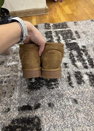 Угги  коричневі з камінчиками 3