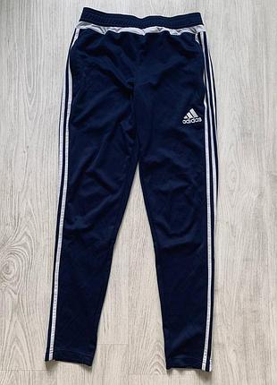 Штани спортивні adidas, розмір м, на зріст 173-178