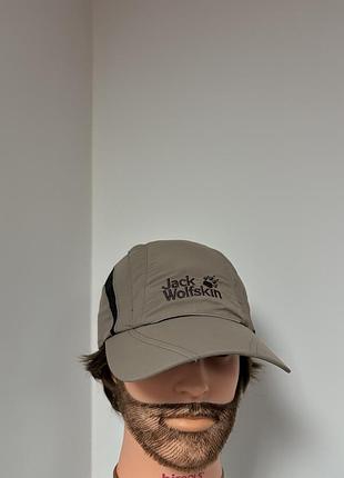 Трекінгова кепка jack wolfskin