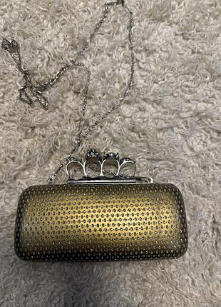 Клатч жіночий alexander mcqueen золотистий прямокутний з кастетом
