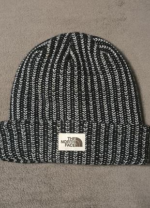 Зимняя женская шапка the north face