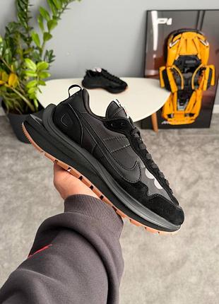 Кросівки nike vaporwaffle sacai black gum