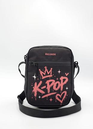 Сумка через плечо k-pop черная 16×21×6 см для девочки klunok