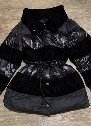 Жіноча куртка emporio armani розмір 40 чорна
