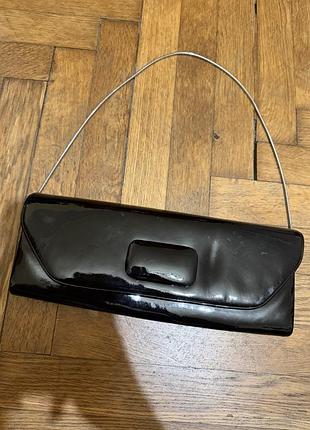 Лакована сумка бренду clarks