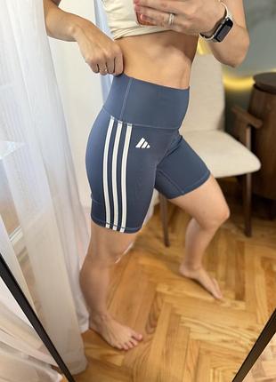 Блакитні спортивні шорти велосипедки adidas