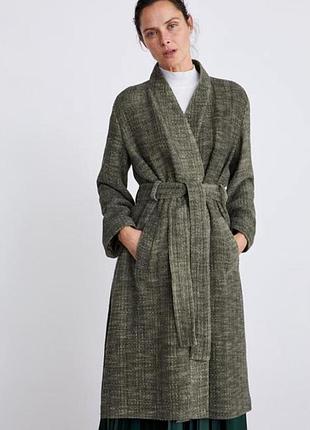 Легке пальто zara