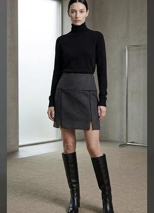 Элегантная шерстяная мини-юбка prada (оригинал).