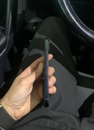Смартфон apple iphone 15 128 гб чорний 4
