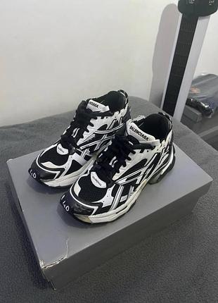 Кросівки balenciaga чорно-білі 40 розмір