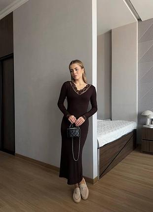 Сукня з мереживом