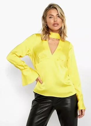 Блуза атласная приталенная boohoo