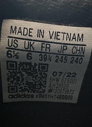 Adidas nmd_r1 v2 black 7