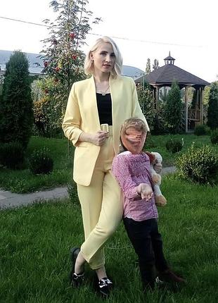 Жіночий брючний костюм s (36), ніжно-жовтий, ідеальний стан