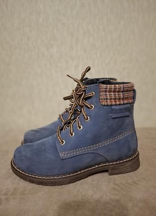 Новые зимние кожаные ботинки р.33