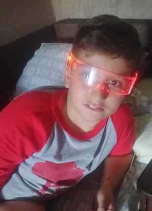 Карнавальні окуляри led з 16 режимами підсвітки