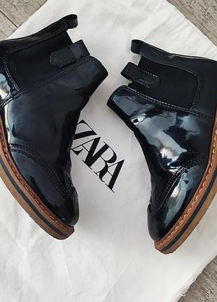 Черевики дитячі челсі zara з натуральної лакової шкіри 28 розмір