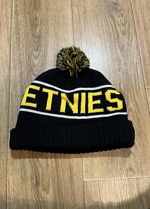 Шапка etnies чорна з жовтими елементами, на велику голову