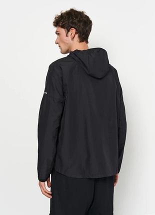 Вітрівка чоловіча nike running чорна l 2