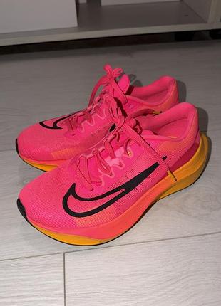 Кросівки nike zoom fly 5 рожеві 38,5 розмір