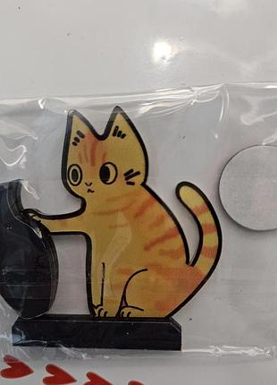 Магнит акриловый кот кошка с вазой коллекционер кошачьих усов усятница
