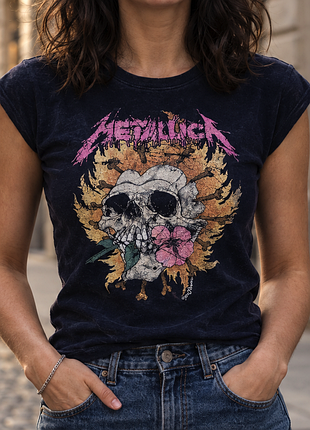 Жіноча рок футболка мерч metallica