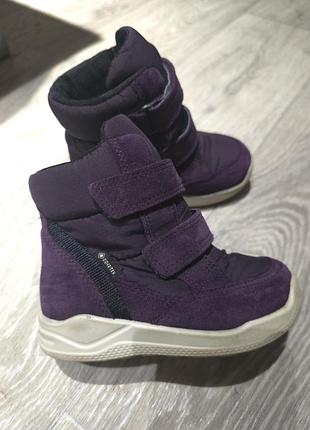 Продам зимние ессо р.23 стелька14,5см - 15см.