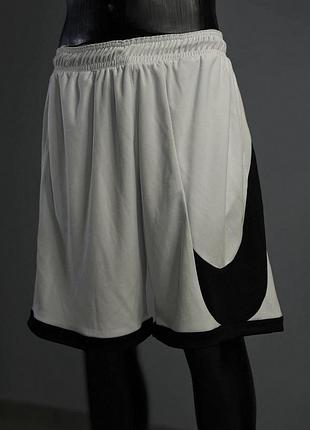 Шорты nike белые m, l для лета