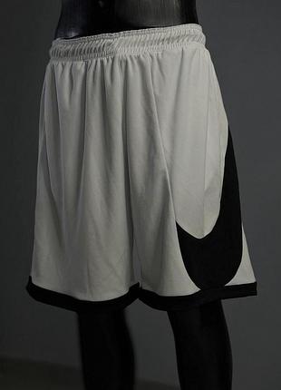 Летние шорты белые nike m, l