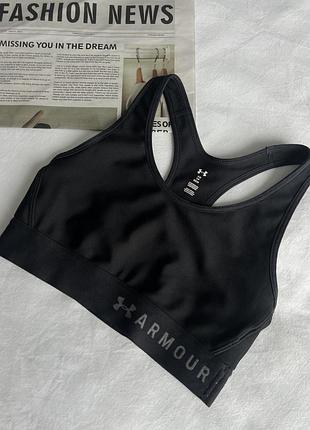 Спортивний топ under armour чорний