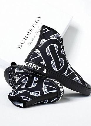 Черные кроссовки burberry сорокового размера